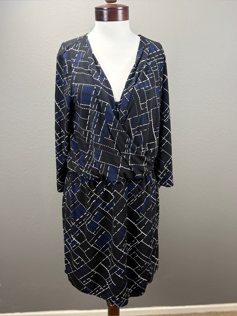 White House Black Market Black Blue Geometric Faux Wrap Midi Dress Sz L Career